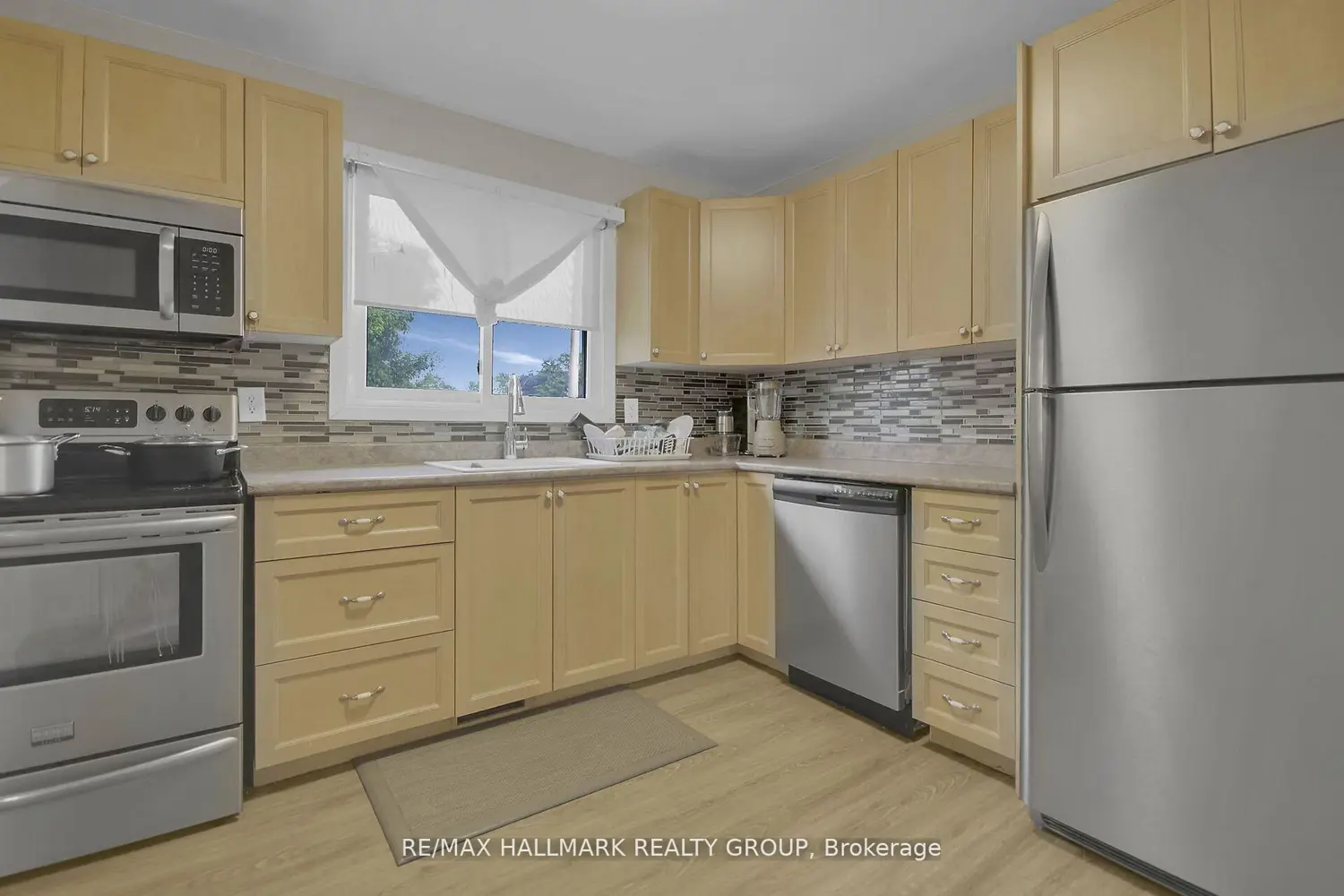 Additional image 6 of 1821 Walkley Road 1