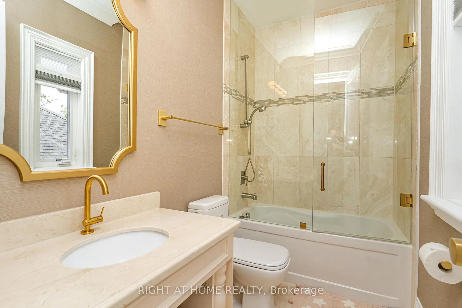 Additional image 11 of 377 Brooke Avenue