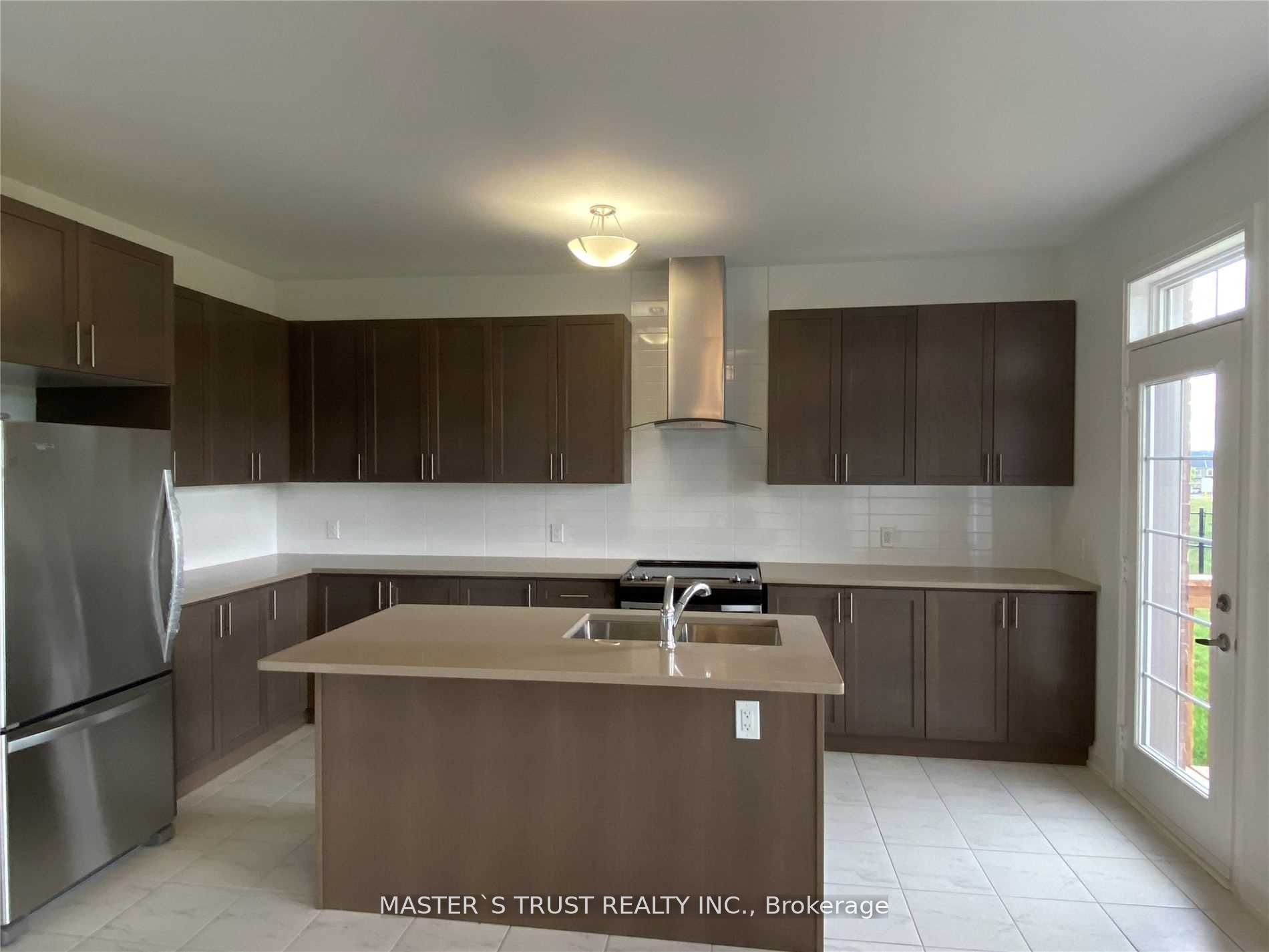 Additional image 3 of 102 Frank Kelly Drive, East Gwillimbury, ON, L9N 0V3