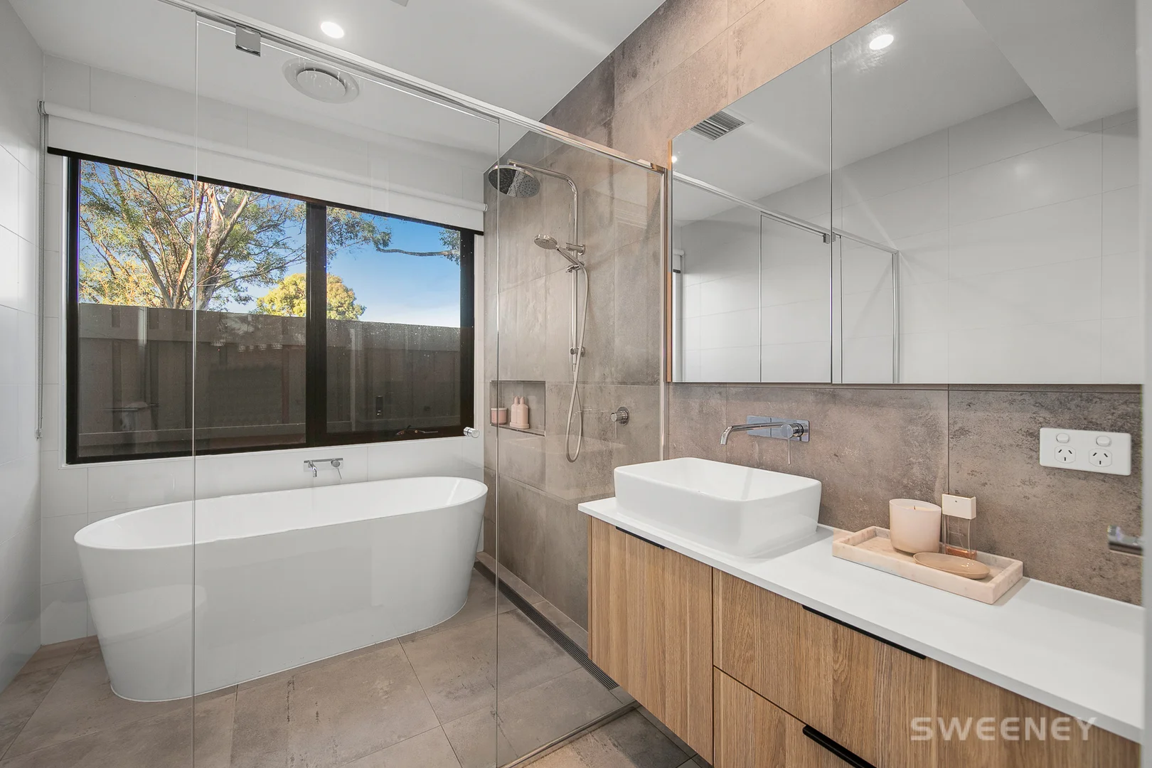 Additional image 14 of 1/16 Cain Court, Altona VIC 3018