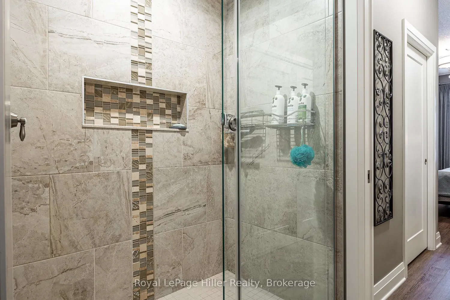 Additional image 13 of 687 Forman Avenue