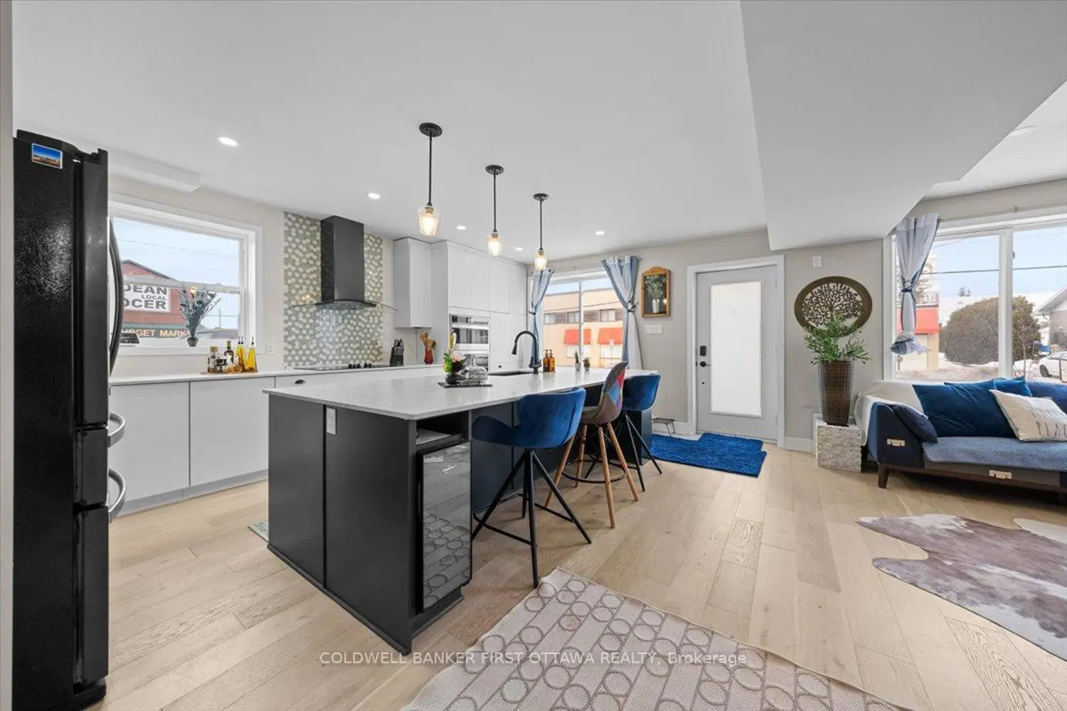 Additional image 4 of 2234 Laval Street