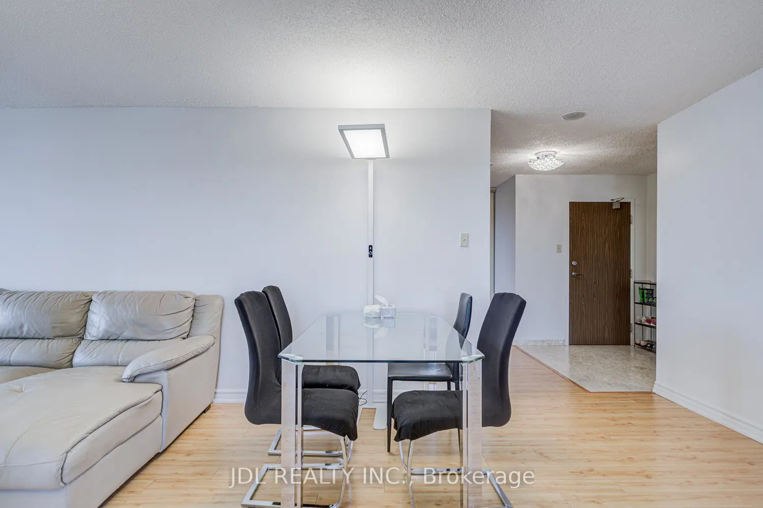 Additional image 7 of 1 Reidmount Avenue 1106