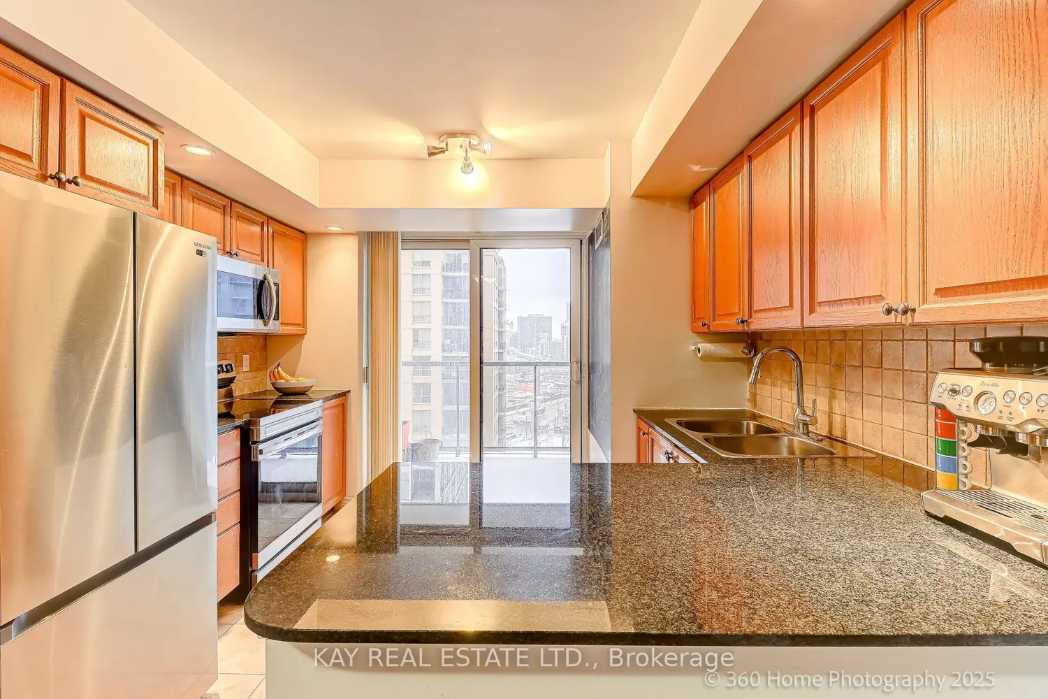 Additional image 13 of 5233 Dundas Street 1526