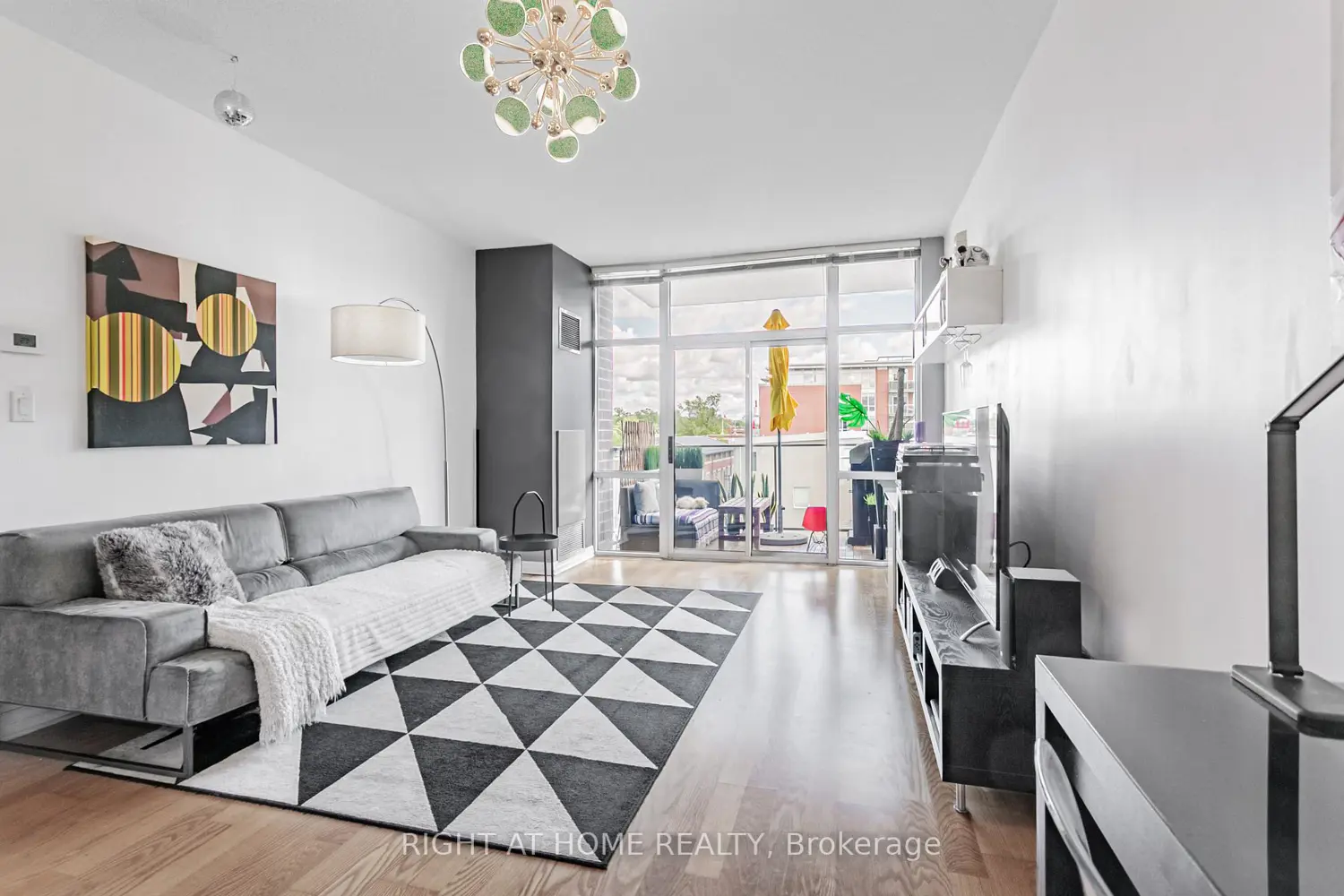 Additional image 8 of 70 Port Street 405