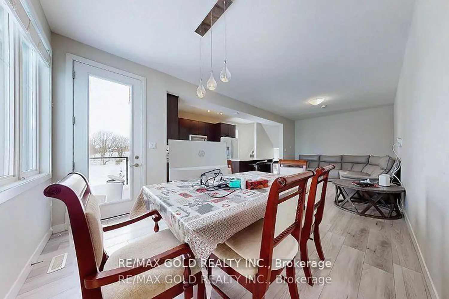 Additional image 4 of 997 West Village Square