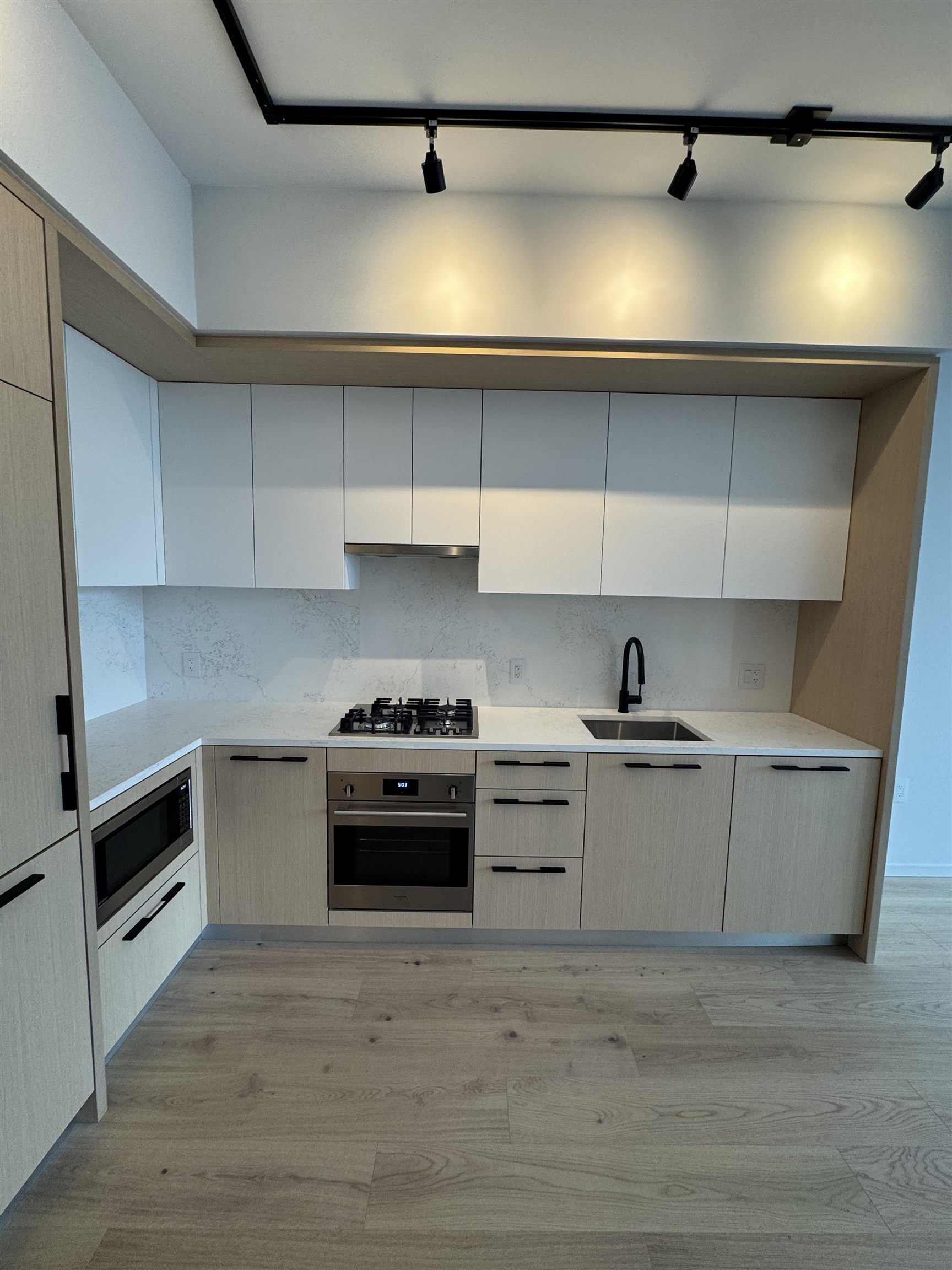 Additional image 3 of 55X-5189 Earles Street, Vancouver, BC, V5R 5H4