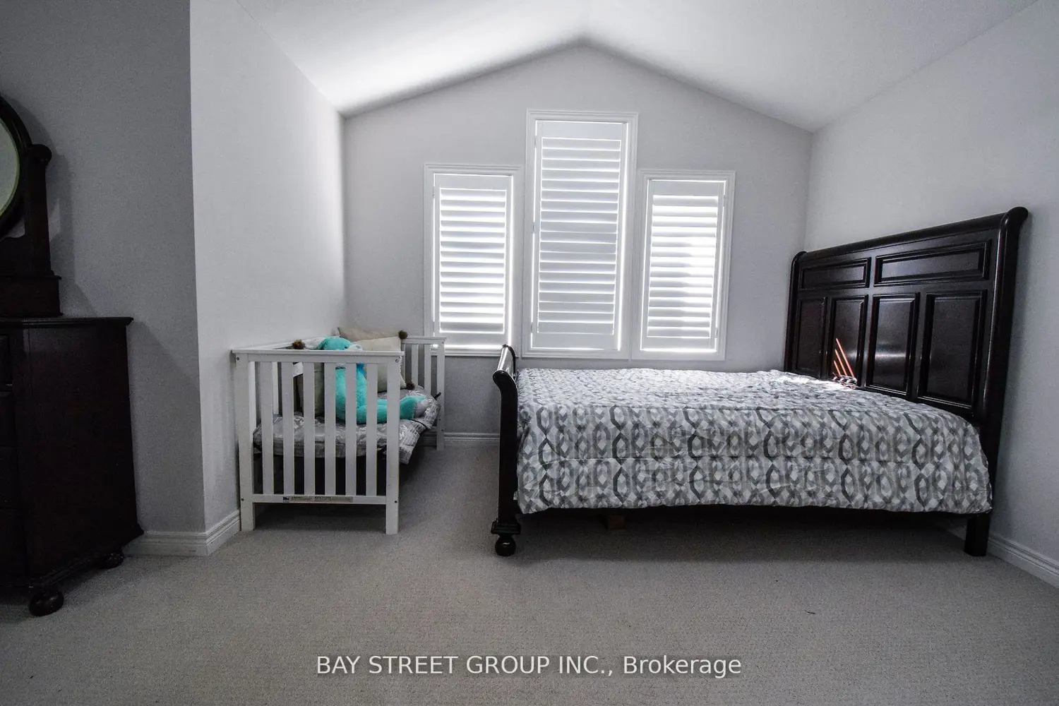 Additional image 17 of 490 Silverwood Avenue