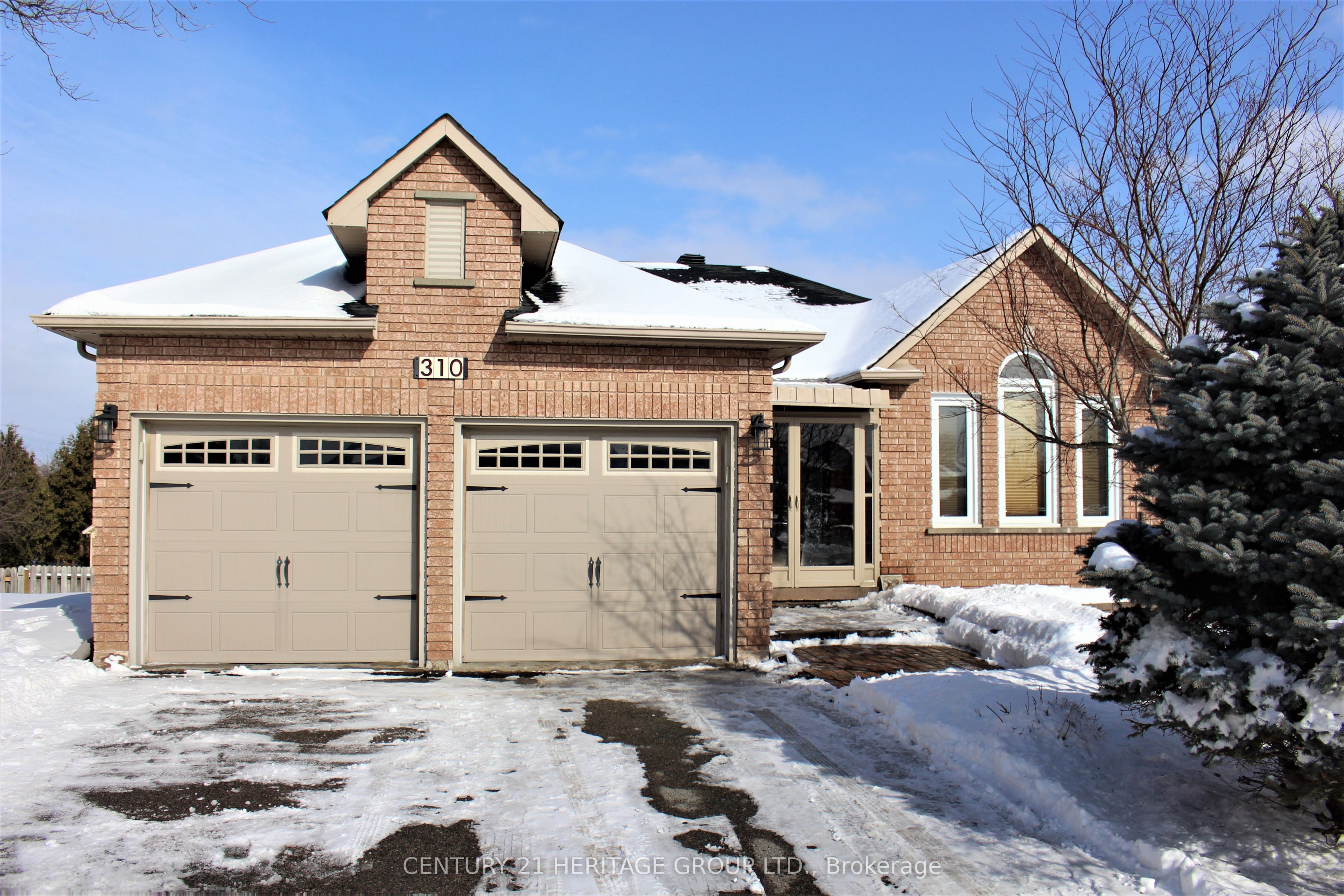 310 Chambers Crescent, Newmarket, ON, L3X 1T2