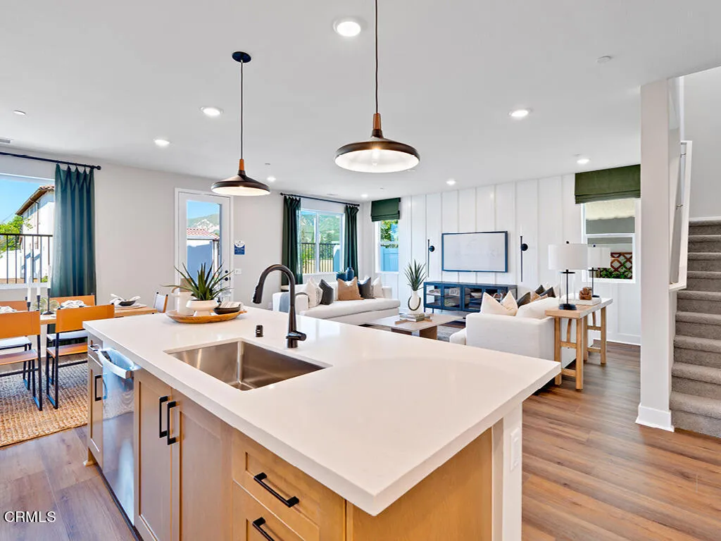 Additional image 3 of 146 Bushwillow Way, Piru, CA 93040