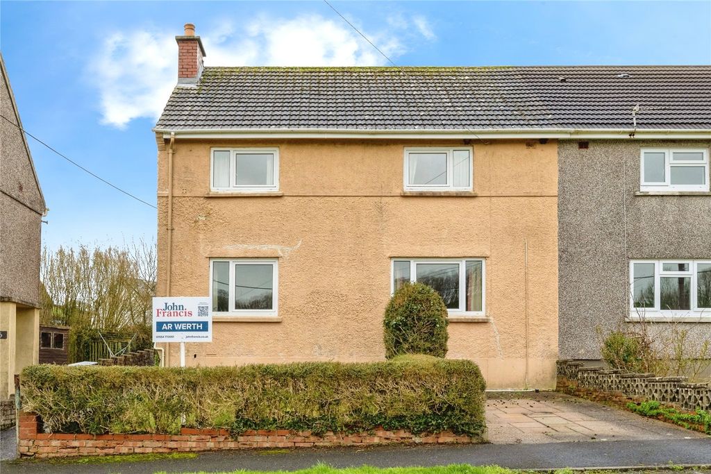 3 bed semi-detached house for saleMaes Y Berllan, Llangyndeyrn, Kidwelly, Carmarthenshire SA17