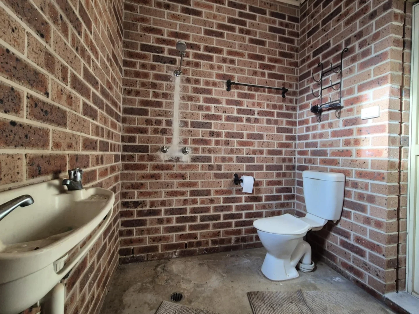 Additional image 13 of 54 Hurley St, Cootamundra NSW 2590