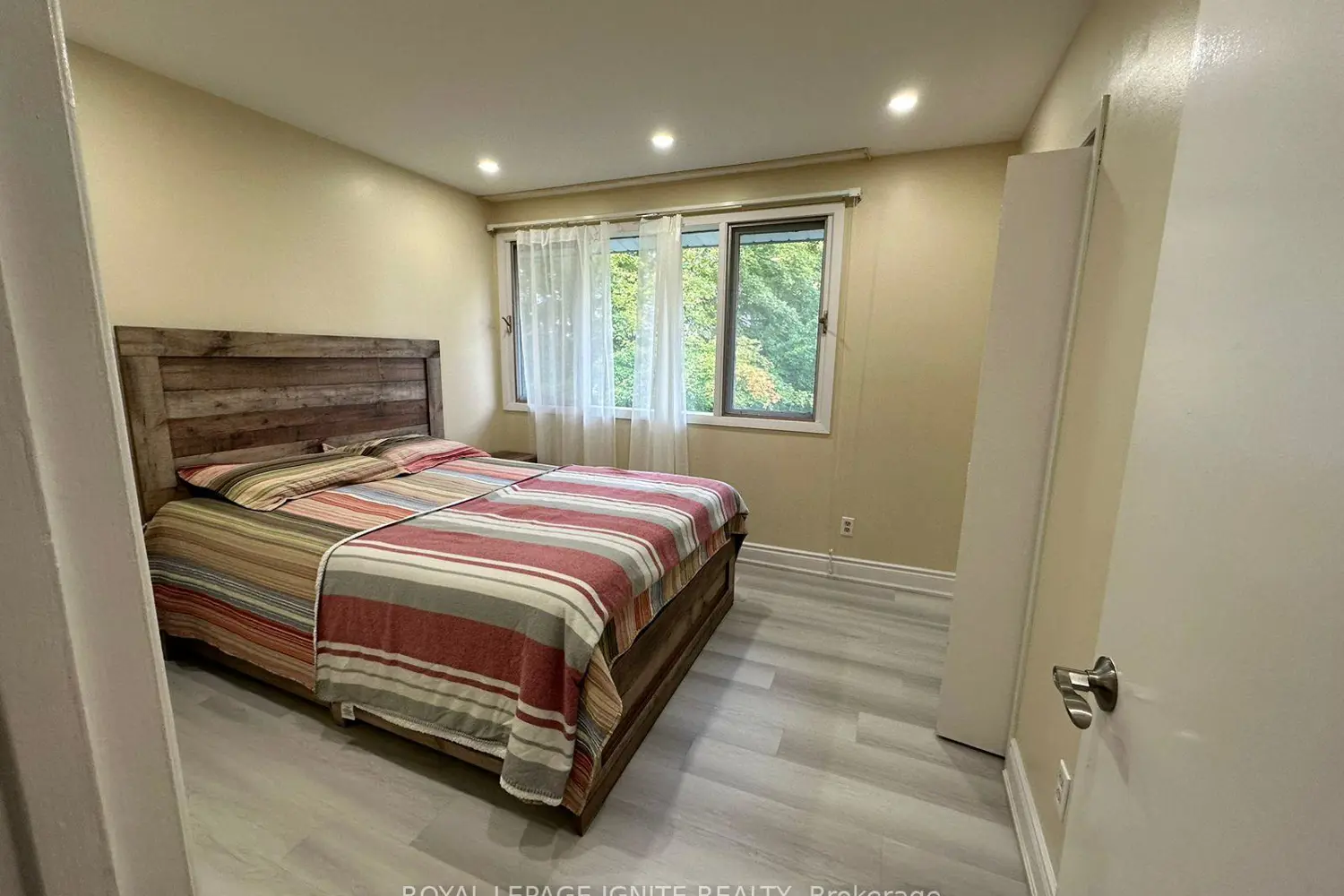 Additional image 14 of 5812 Beech Grove Side Road