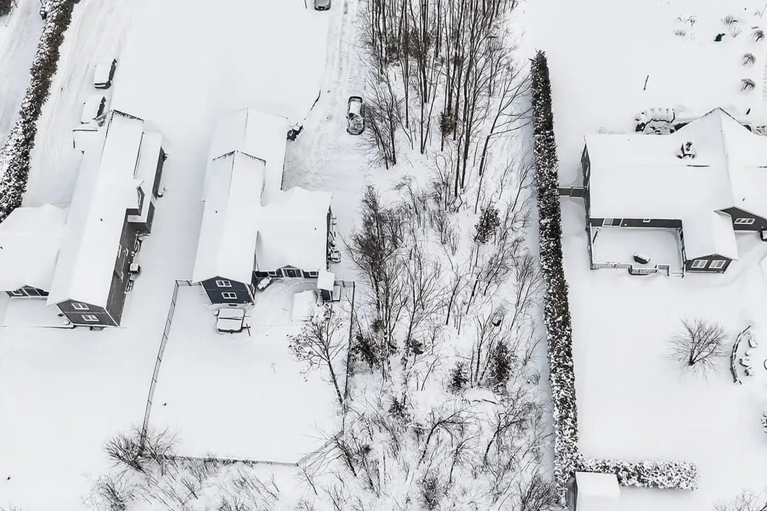 Additional image 9 of 2266 Lakeshore Road