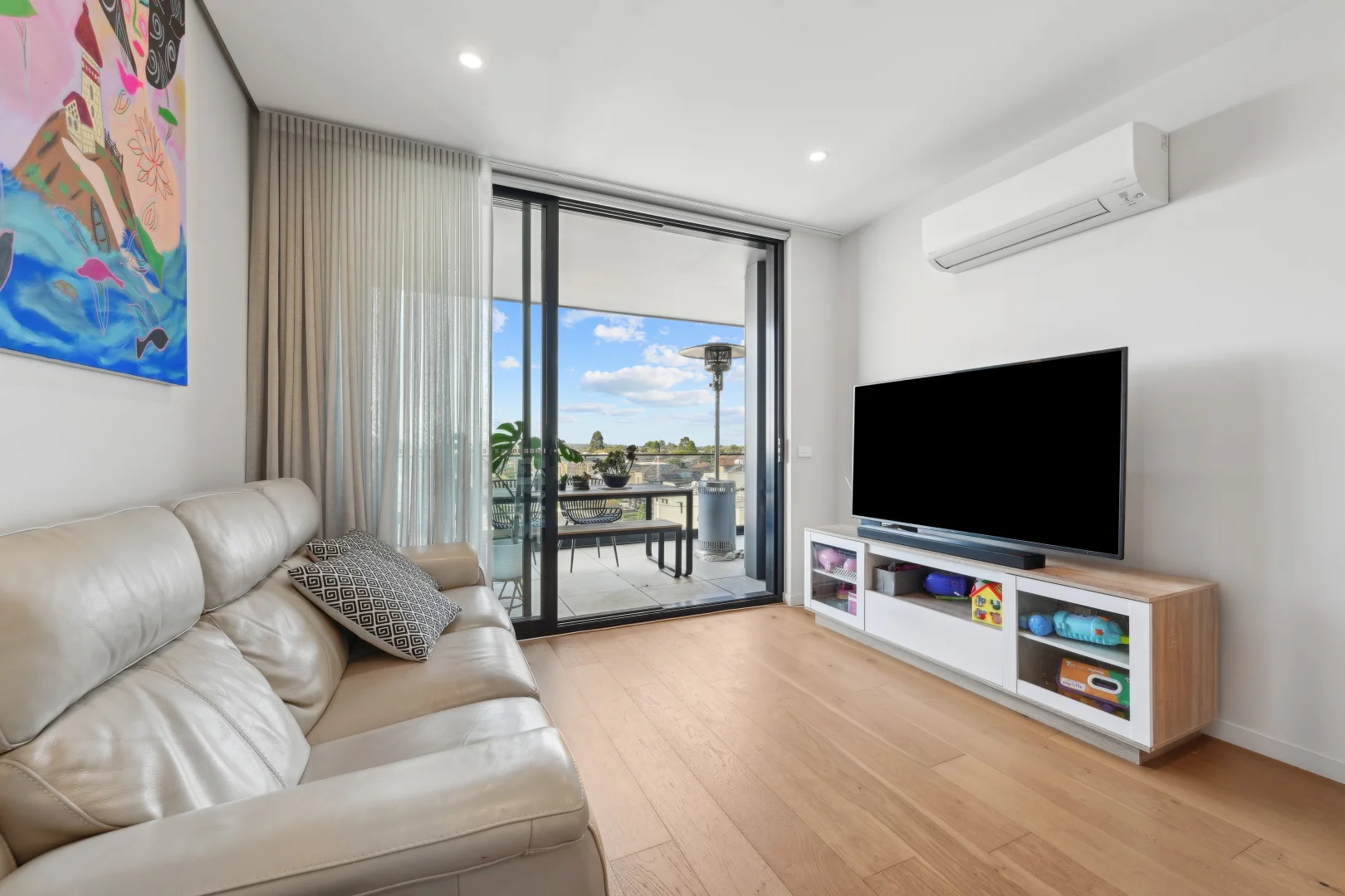 Additional image 2 of 301a/51 Johnson Street, Reservoir VIC 3073