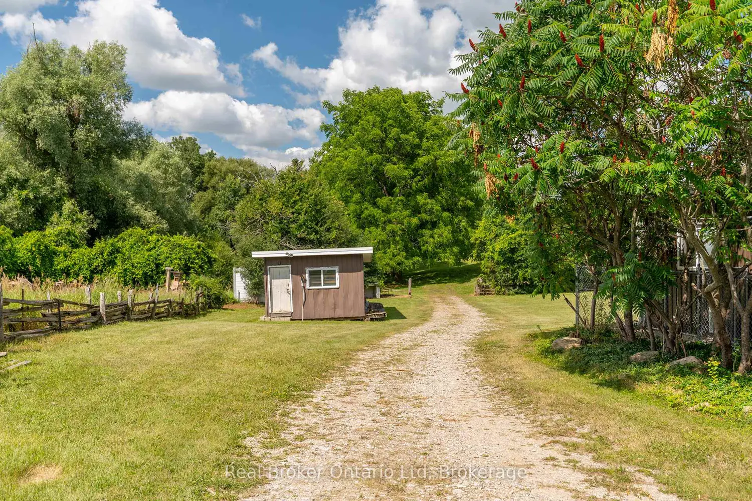 Additional image 18 of 4502 Wellington Road 35 Road