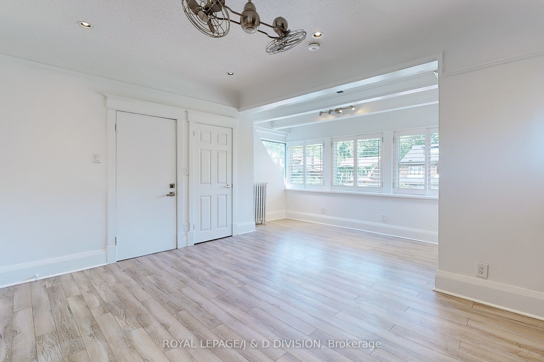 Additional image 5 of Upper-17 Humewood Drive, Toronto, ON, M6C 2W3