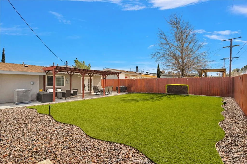 Additional image 93 of 14396 Mojave Lane, Victorville, CA 92394