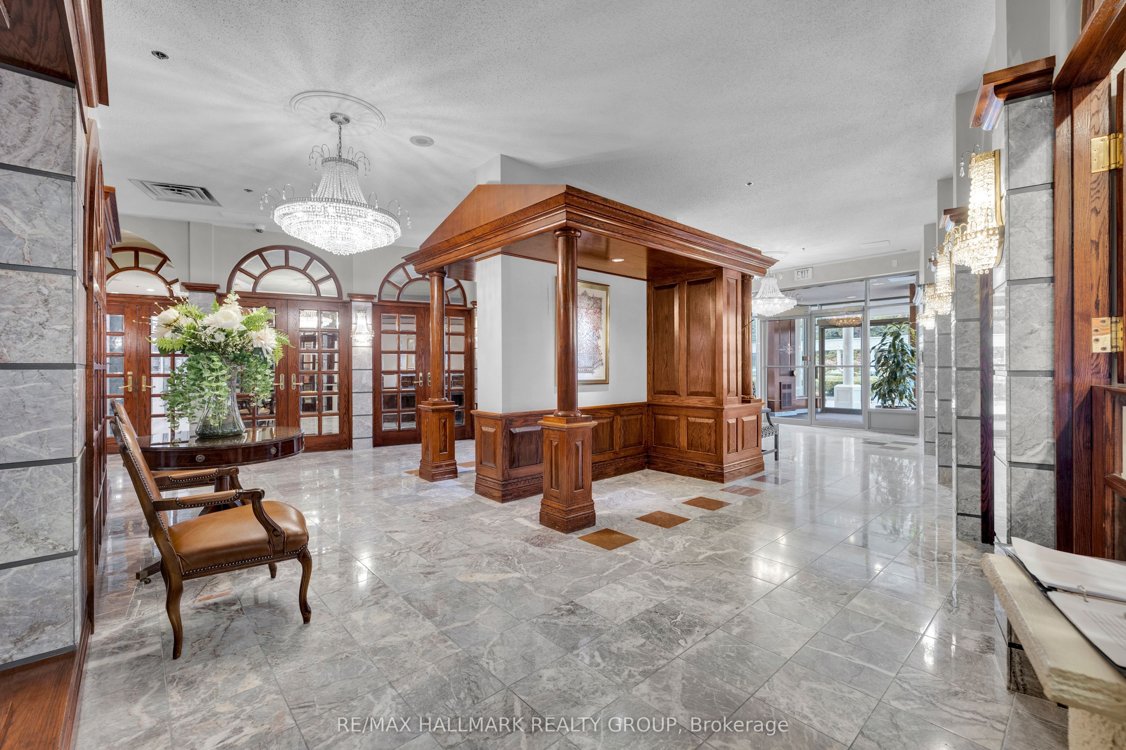 Additional image 2 of 1502-1480 Riverside Drive, Ottawa, ON, K1G 5H2