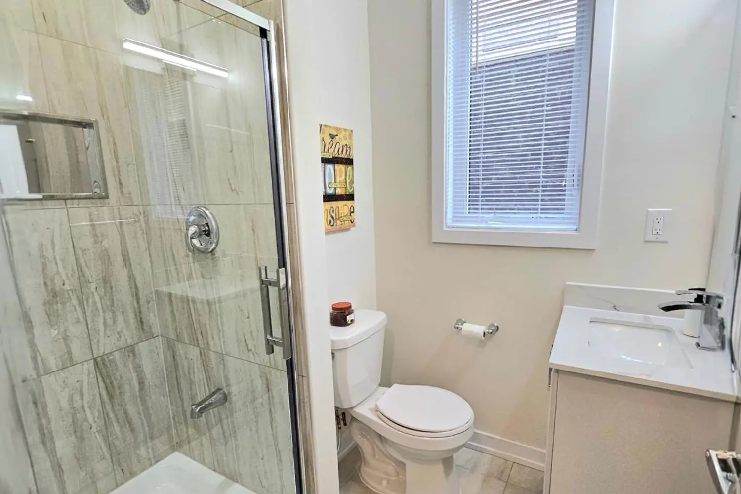 Additional image 5 of 50 Sunflower Crescent