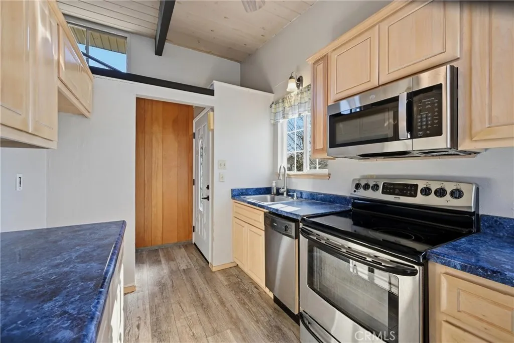 Additional image 8 of 12762 Shoreview Drive, Clearlake Oaks, CA 95423