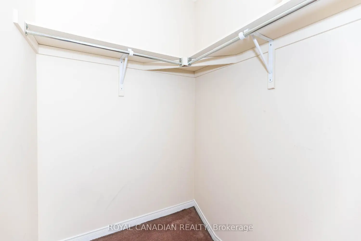 Additional image 12 of 101 Crystalview Crescent