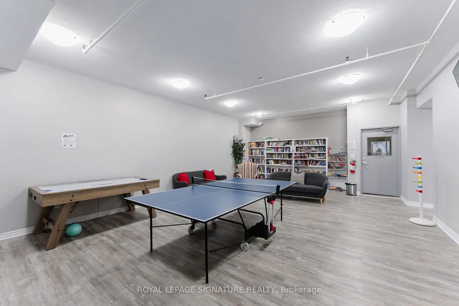 Additional image 17 of 85 Emmett Avenue 2011