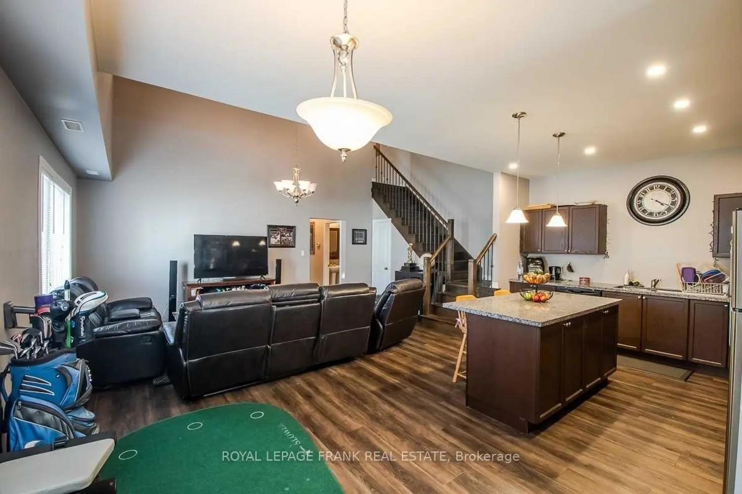 Additional image 5 of 805A Dundas Street