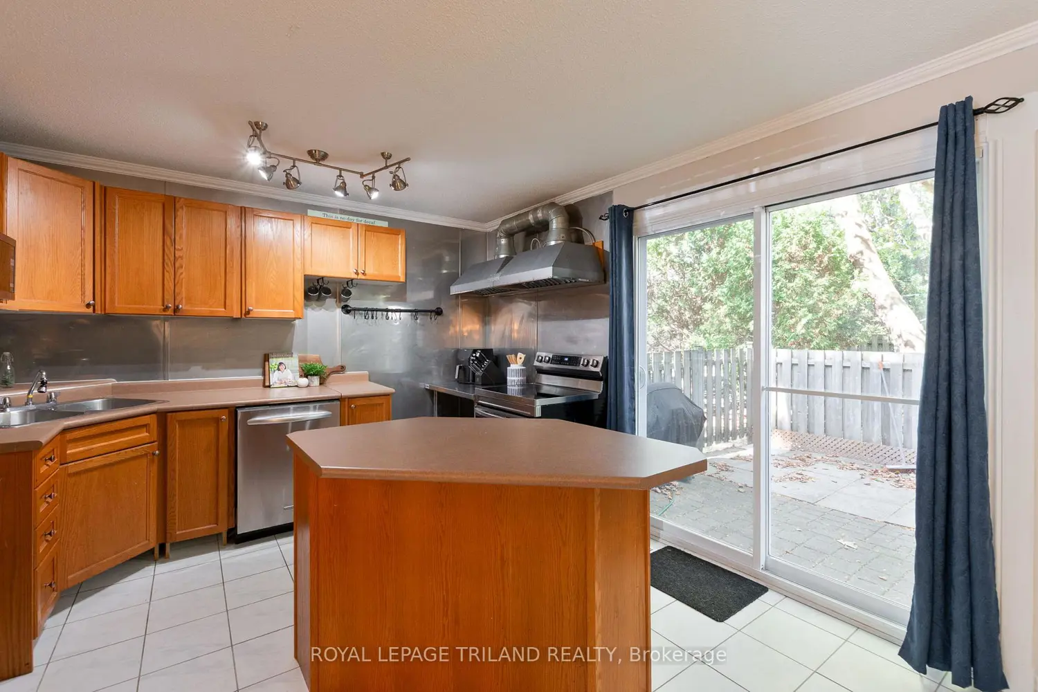 Additional image 7 of 1247 Huron Street 149