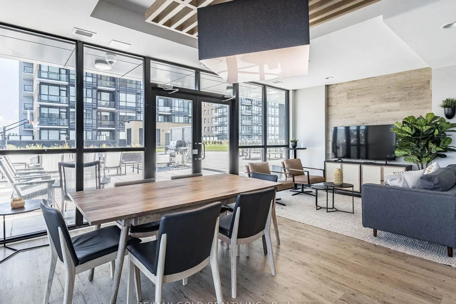 Additional image 18 of 108 Garment Street 1011