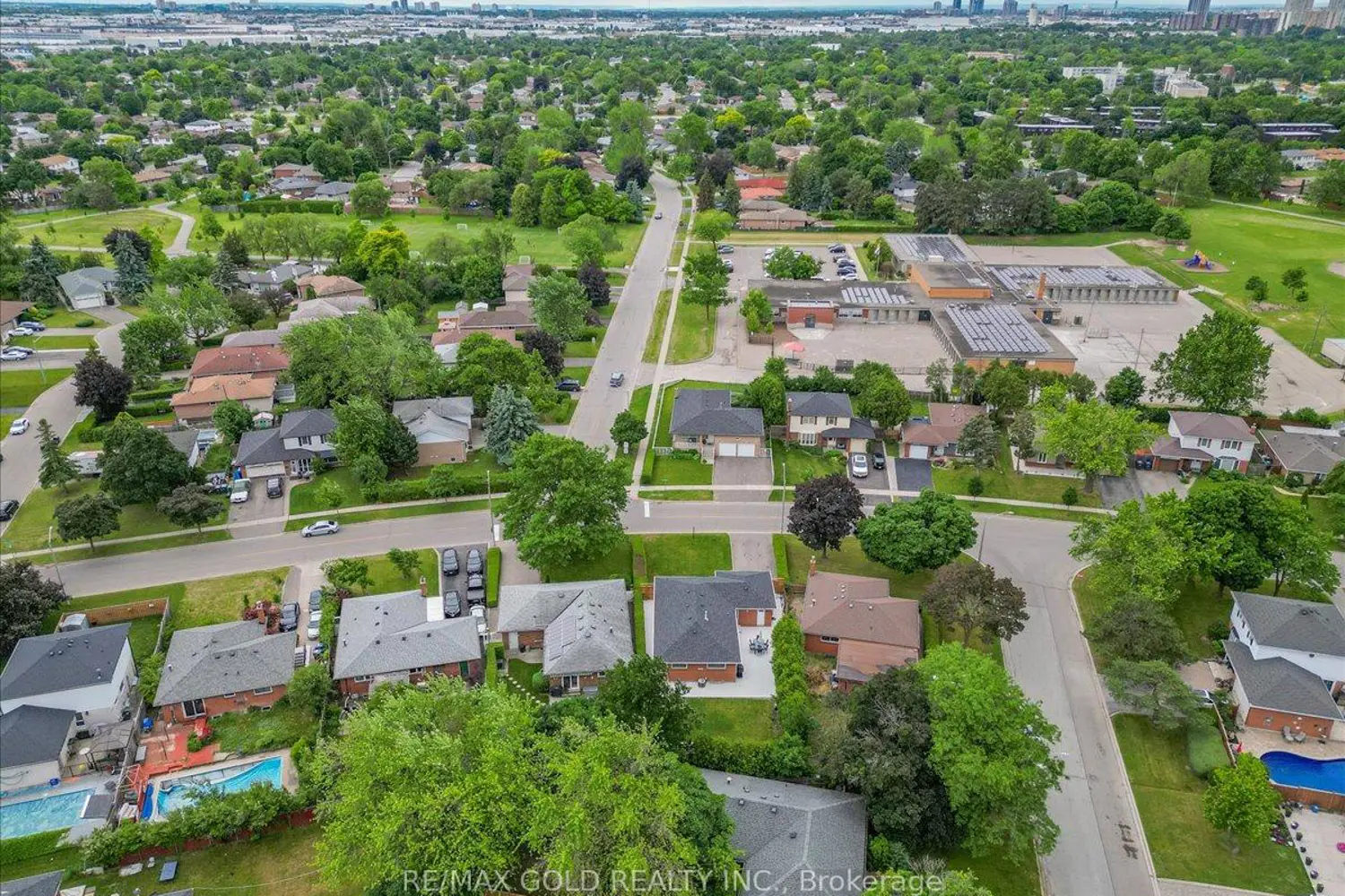 Additional image 19 of 53 Dorchester Drive