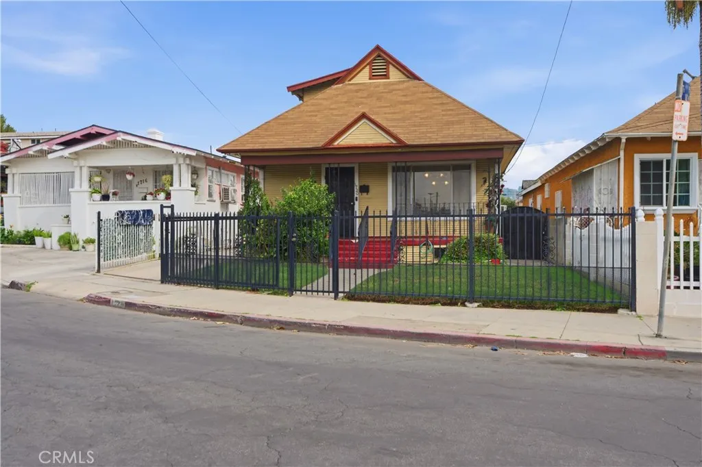 Additional image 2 of 1720 Orchard Ave, Los Angeles, CA 90006