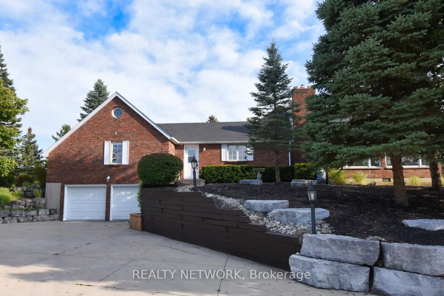 1284 Highway 54 Highway