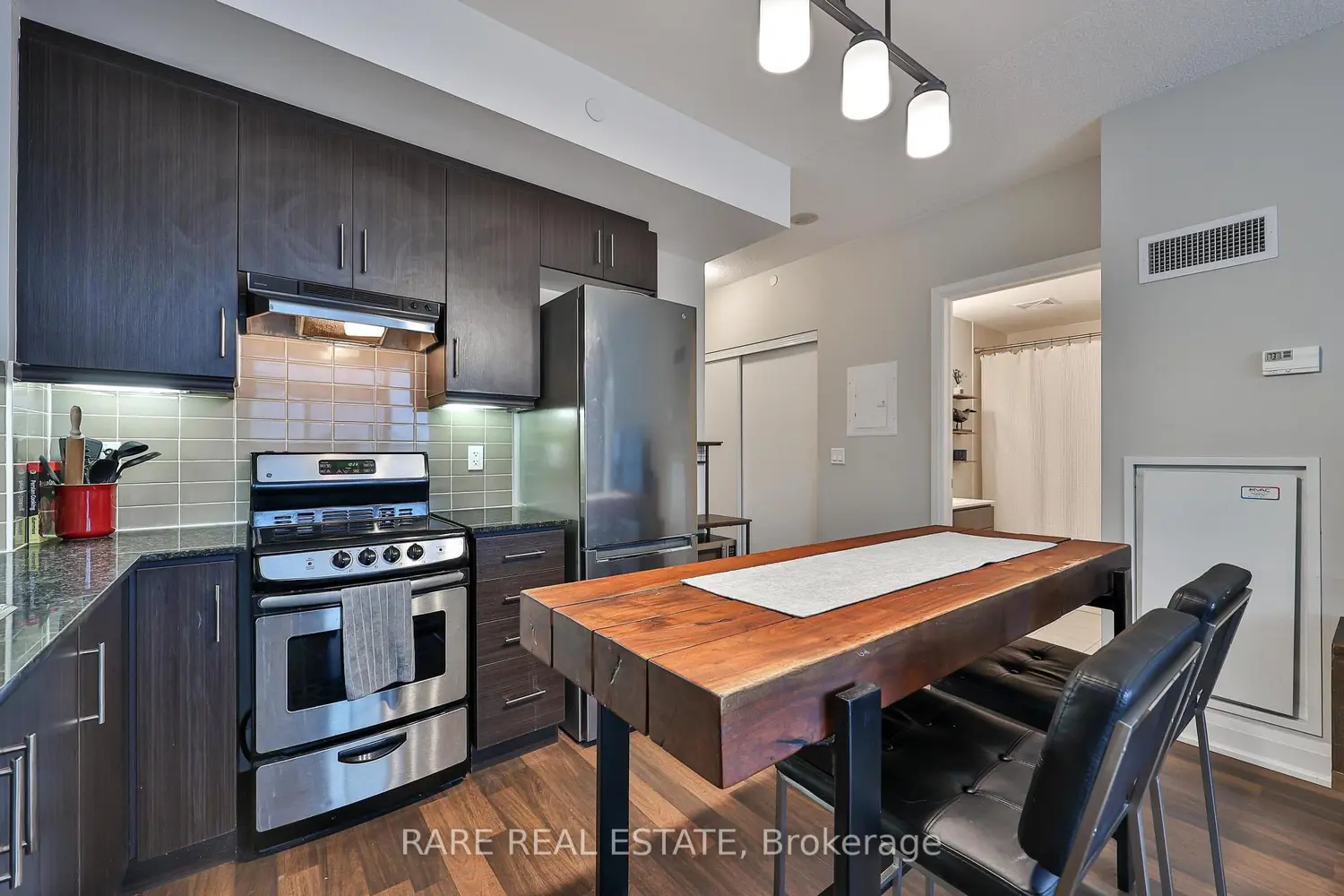 Additional image 6 of 68 Canterbury Place 710