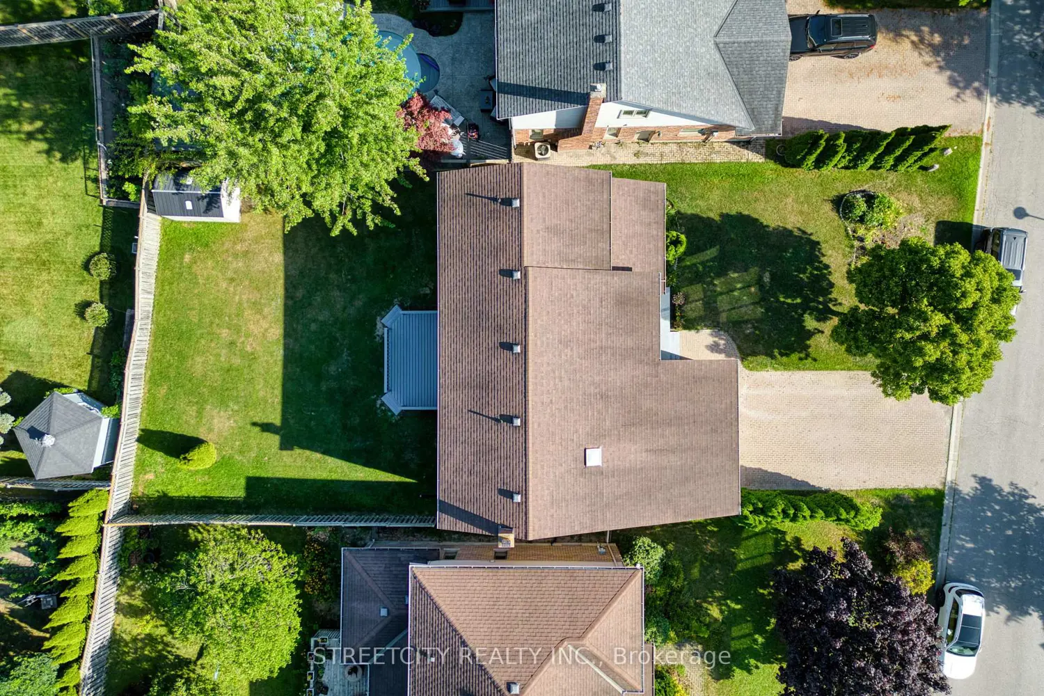 26 Grasmere Crescent photo 2