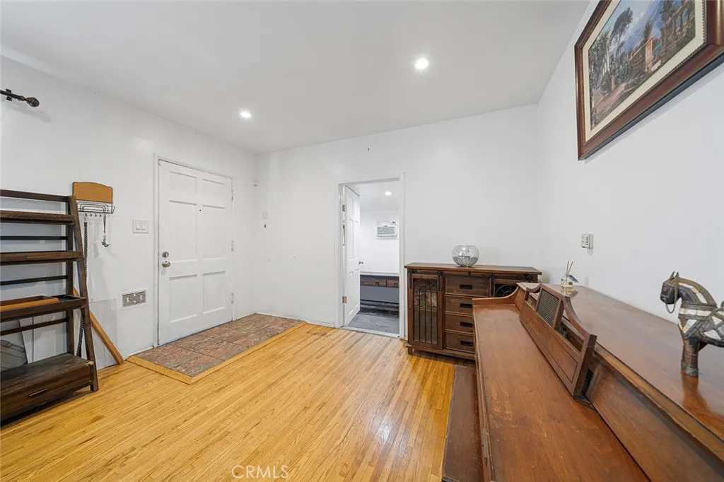 Additional image 42 of 14603 S Aprilia Ave, Compton, CA 90220