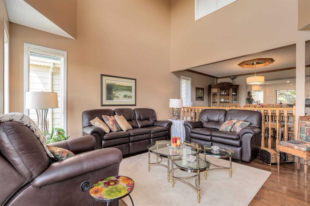 Additional image 6 of 88 Woodacres Drive SW, Calgary, AB, T2W 4Z8