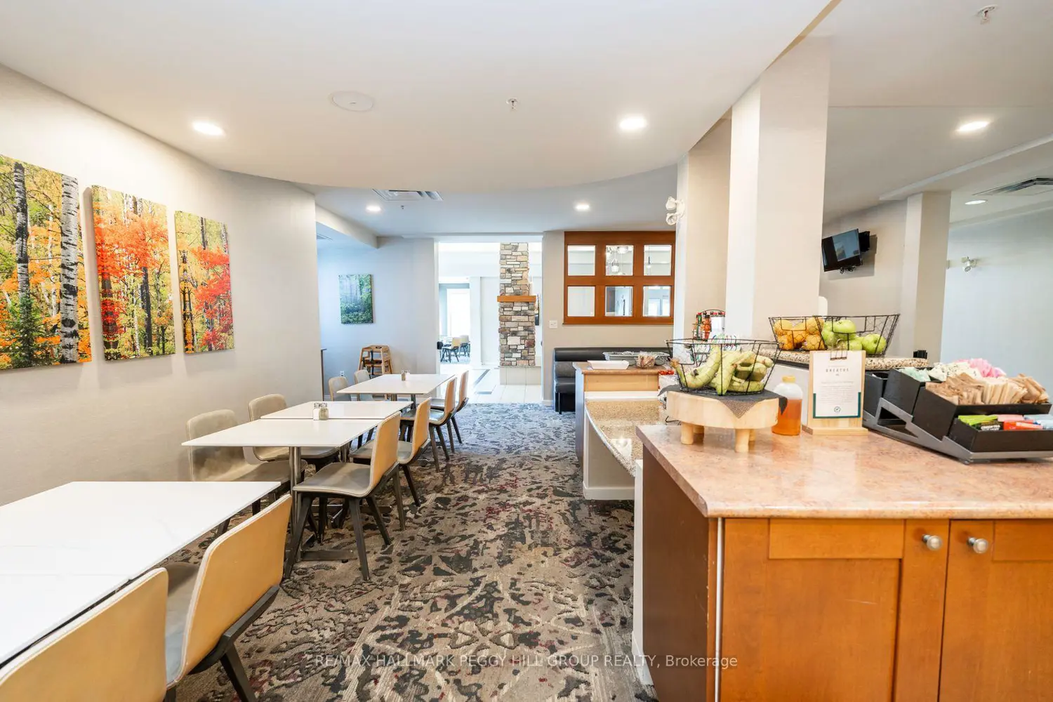 Additional image 16 of 285 Steamship Bay Road 410