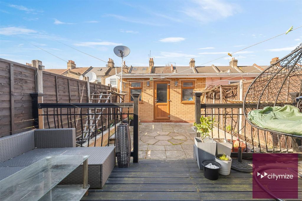 Additional image 11 of 3 bed terraced house for salePrestbury Road, Forest Gate, London E7