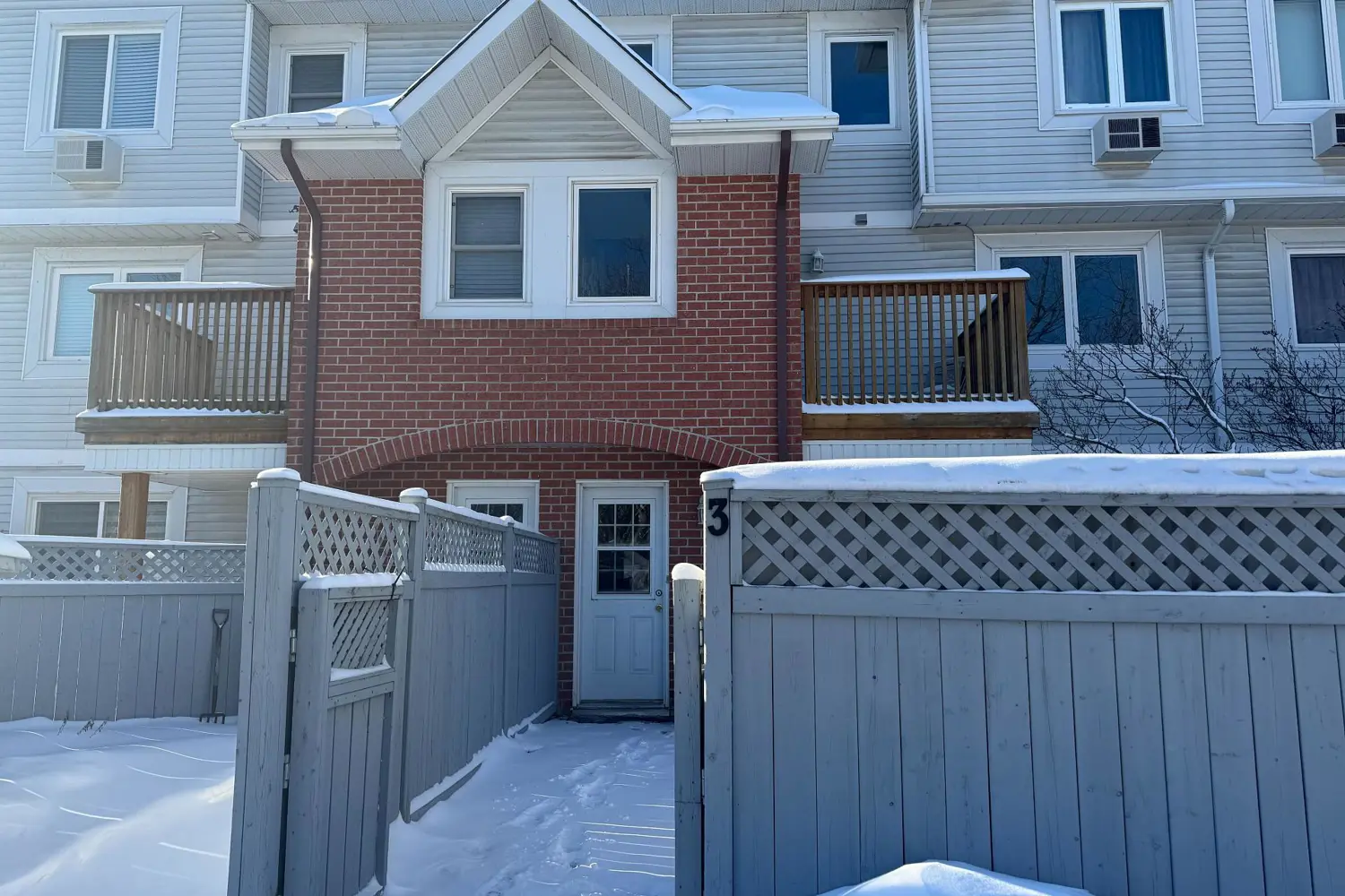 315 Mullett Street 3