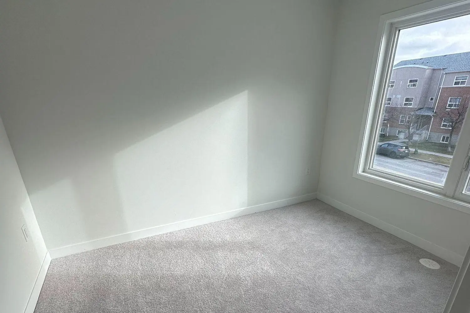 Additional image 7 of 3415 Ridgeway Drive 02