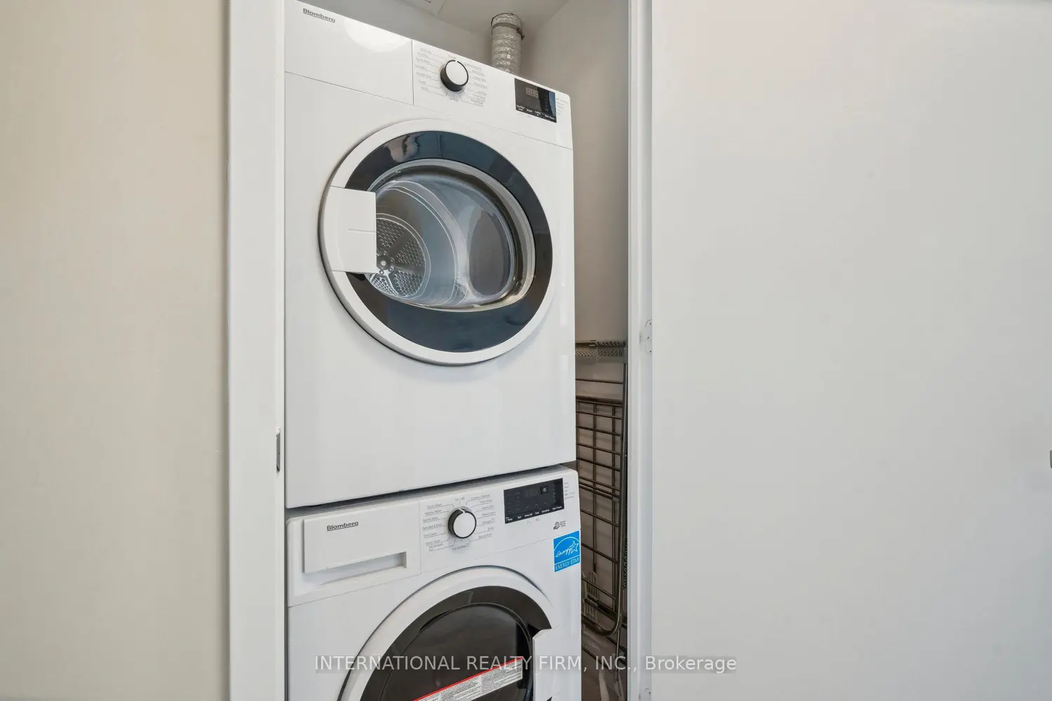 Additional image 12 of 3900 Confederation Parkway 4004