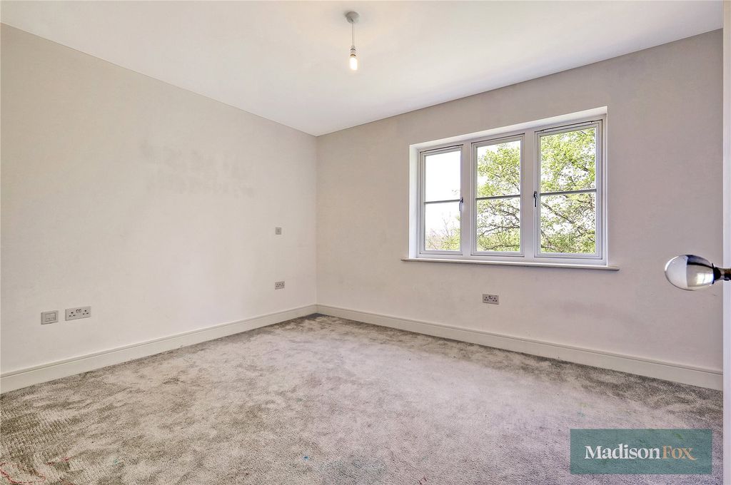 Additional image 24 of 5 bed detached house for saleHigh Road, Chigwell, Essex IG7