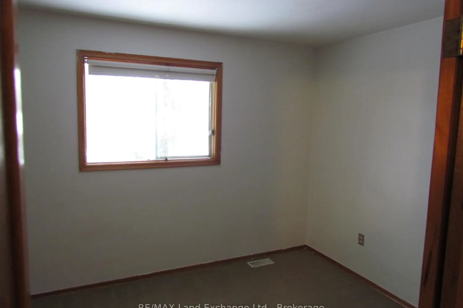 Additional image 10 of 251 4Th Avenue