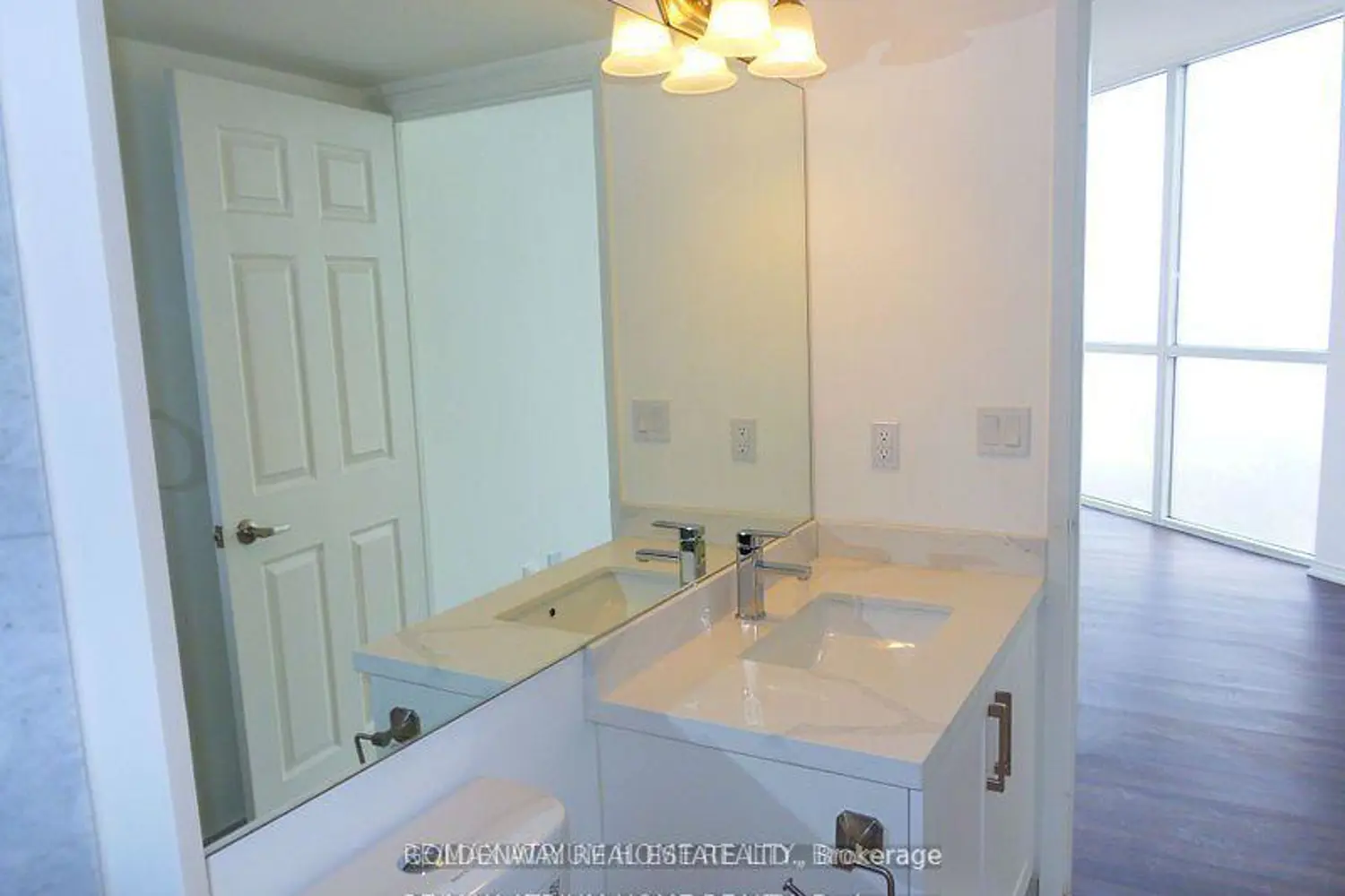 Additional image 12 of 7 Concorde Place 2901