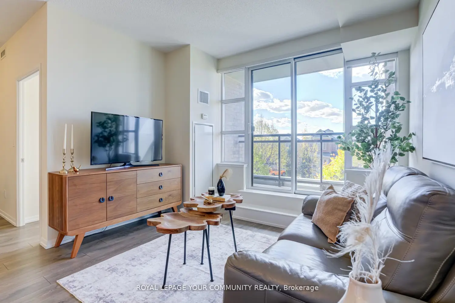 540 Bur Oak Avenue 222