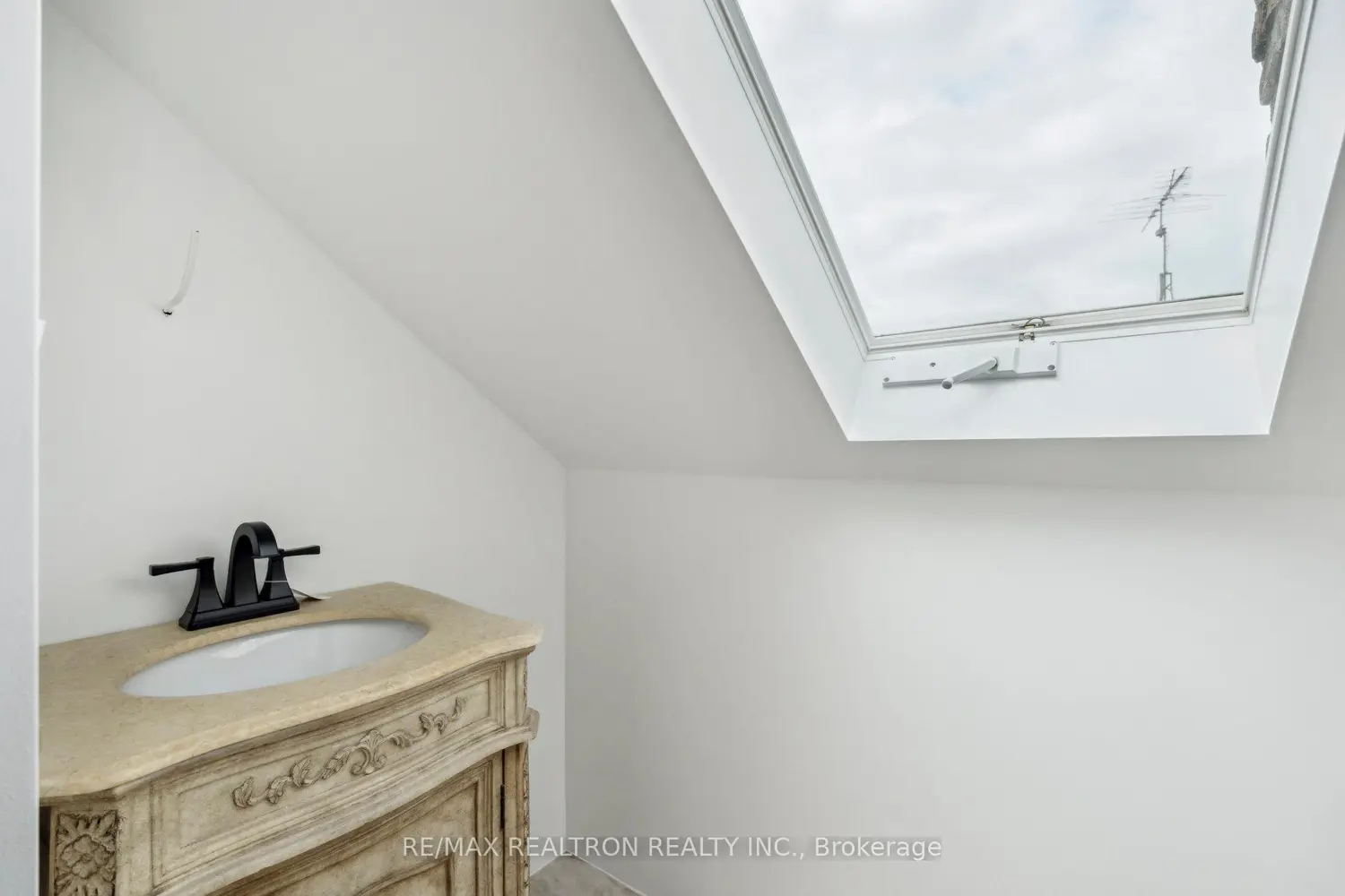 Additional image 11 of 4844 Sixth Avenue