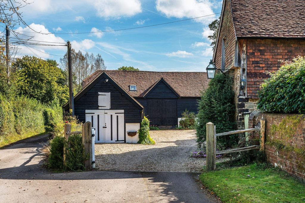 Additional image 55 of Land for saleNear Cranleigh, Surrey GU6