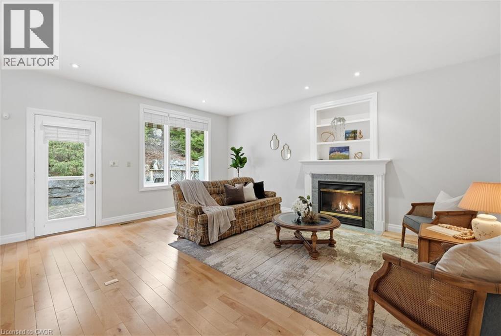 Additional image 2 of 28 Wainwright Boulevard, Dundas, ON, L9H 7N5