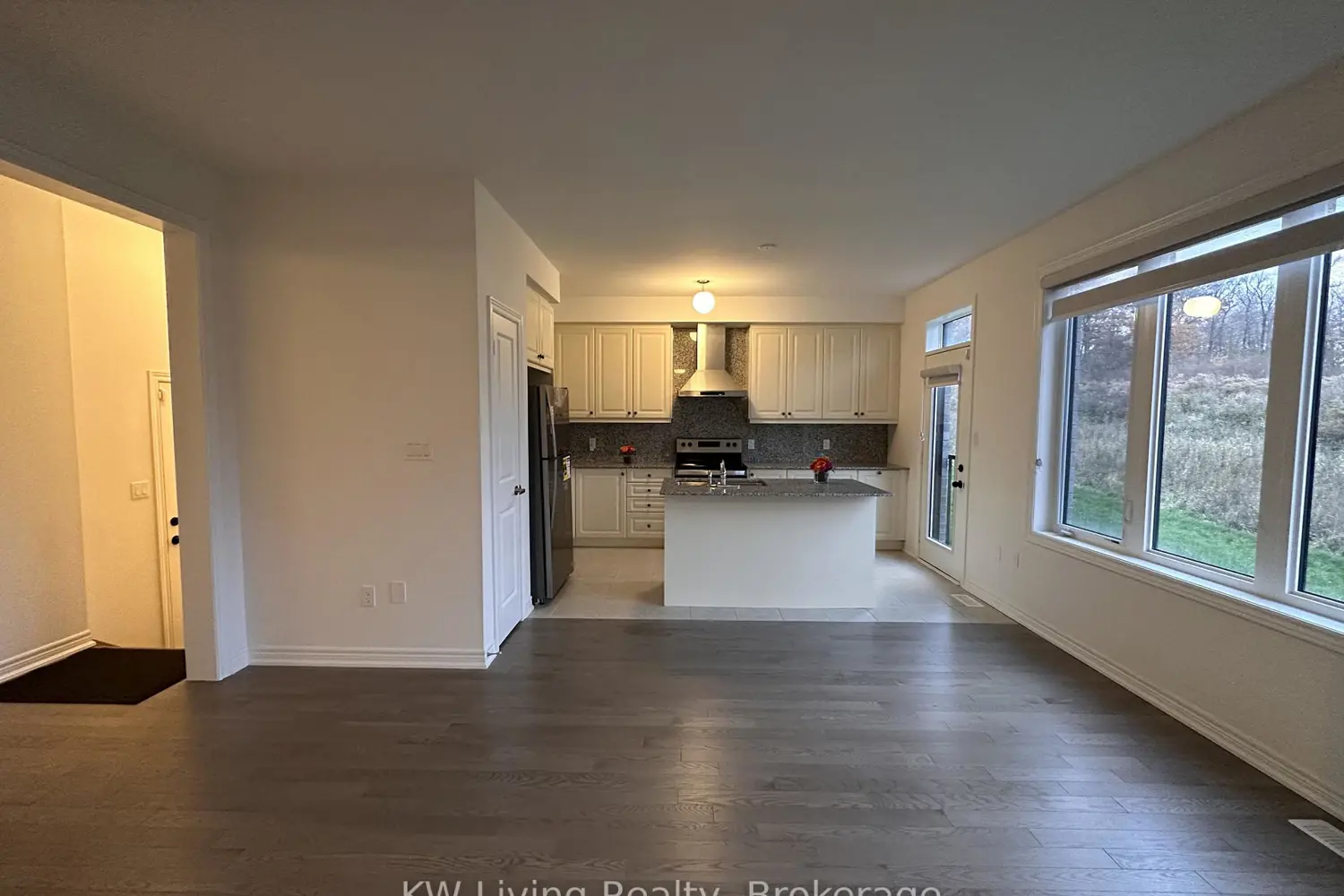 Additional image 5 of 1266 Talisman Manor